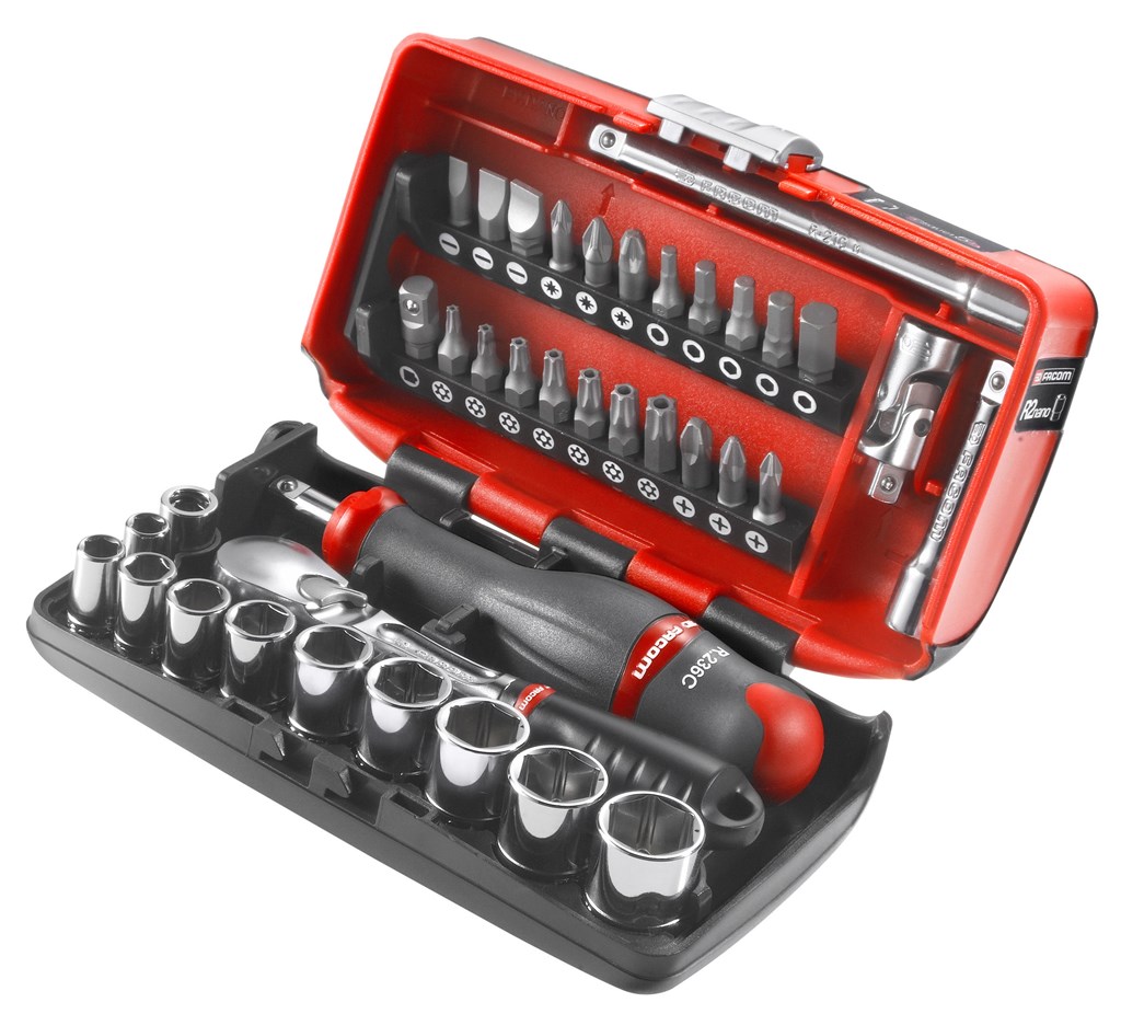 RL.NANO1 Facom doppendoos nano 1/4" 6-kant metrisch met ratel en hulpstukken